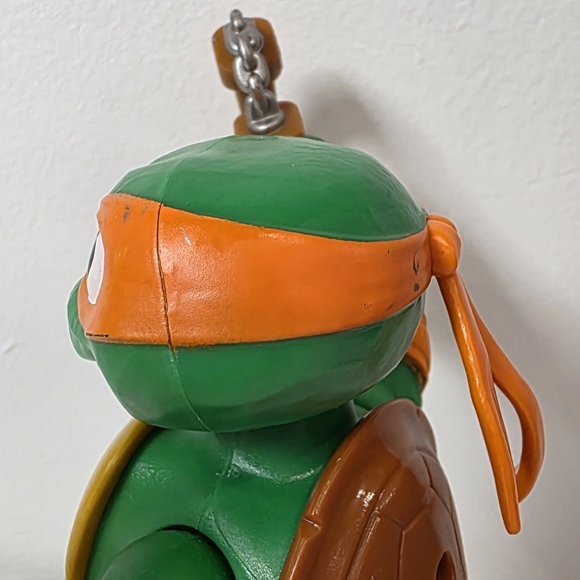 Teenage Mutant Ninja Turtles: 10" Stretch N Shout Michelangelo Figure by Playmat - Picture 5 of 9